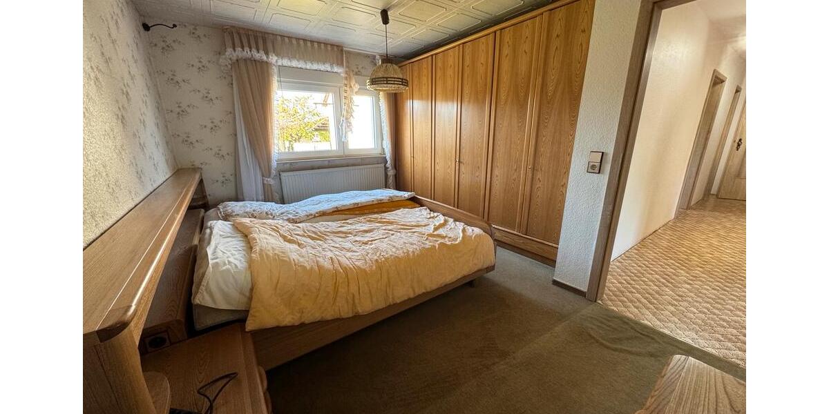 Einfamilienhaus Sinsheim - 9 Zimmer, 184 m&sup2;, 649.000&euro; | Angebot:26897390