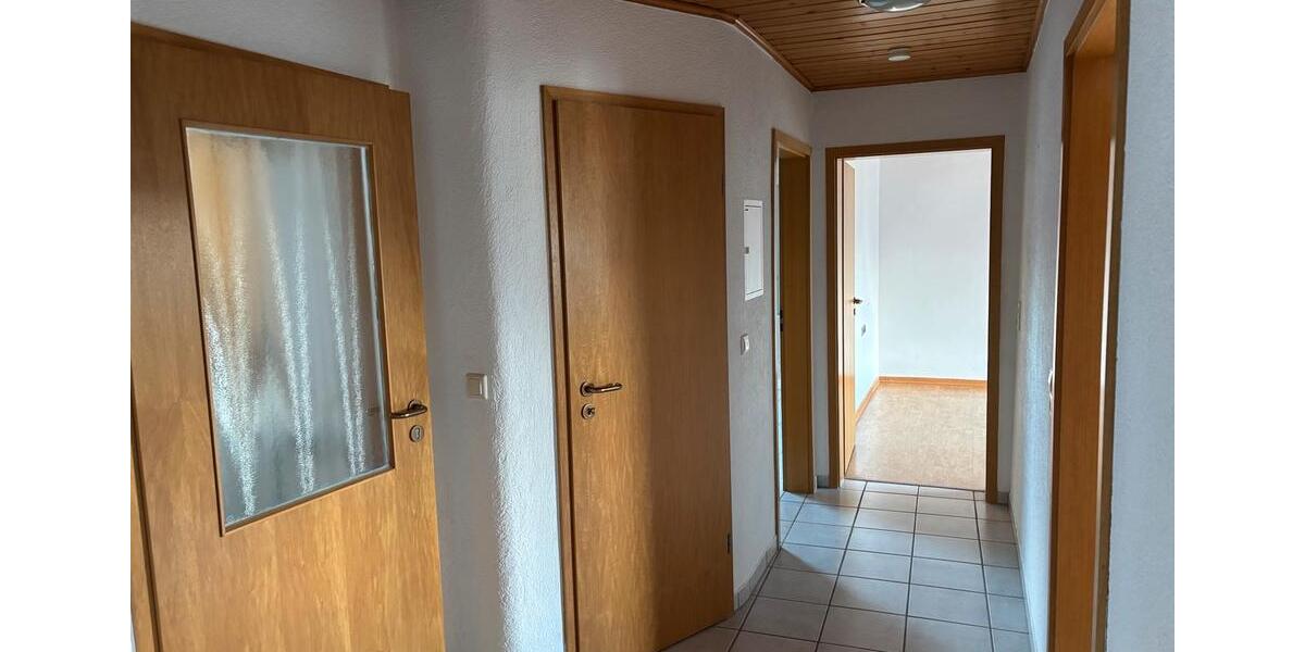 Mehrfamilienhaus, Wohnhaus Sinsheim - 8 Zimmer, 194 m&sup2;, 1.900&euro; | Angebot:25950758