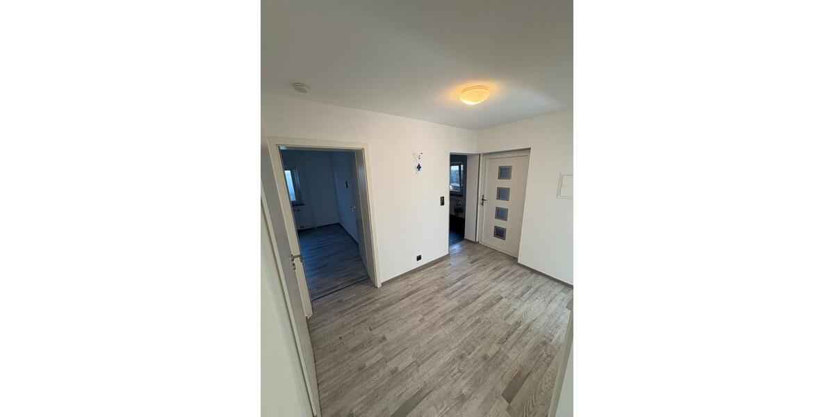 Erdgeschoßwohnung Lampertheim - 3 Zimmer, 75 m&sup2;, 1.200&euro; | Angebot:26616431