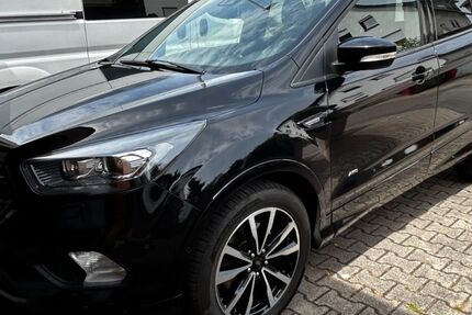 Ford Kuga 143.000 km 13.900 &euro; Viernheim 68519