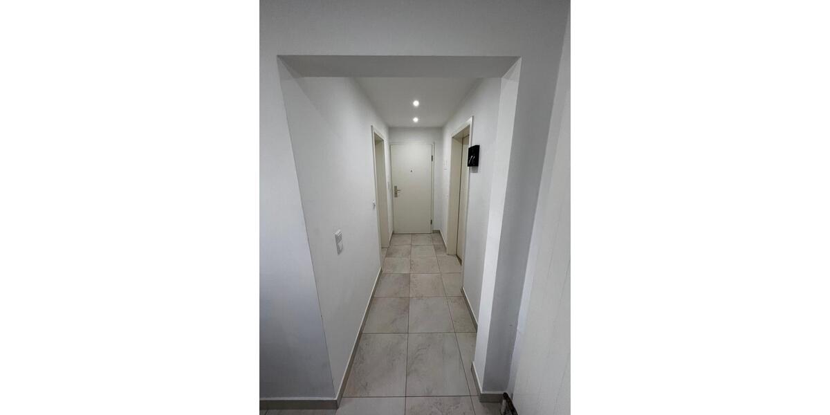 Etagenwohnung Schriesheim - 11 Zimmer, 180 m&sup2;, 2.700&euro; | Angebot:26169768
