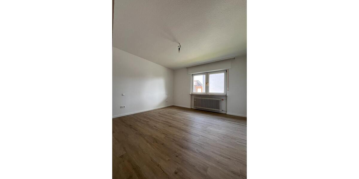 Erdgeschoßwohnung Neunkirchen - 3 Zimmer, 72 m&sup2;, 770&euro; | Angebot:26625829