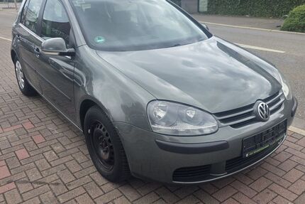 VW Golf 96.000 km 2.990 &euro; Oftersheim 68723