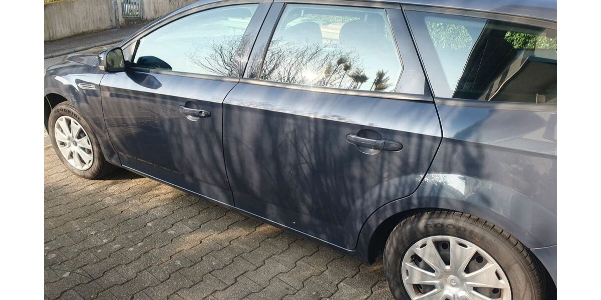 Ford Mondeo 247.000 km 3.580 &euro; Weinheim 69469