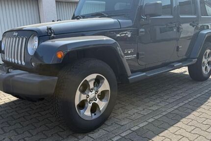 Jeep Wrangler 171.000 km 17.909 € Mannheim 68309