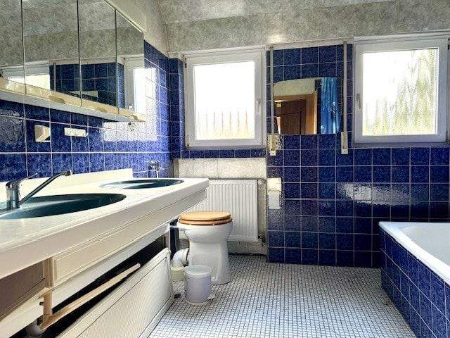 Reihenmittelhaus Mannheim Rheinau - 6 Zimmer, 249 m&sup2;, 375.000&euro; | Angebot:25567373