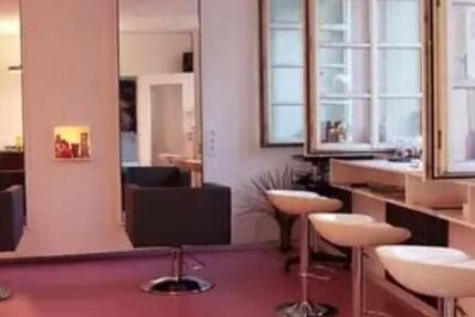 Biete Stuhlmiete in Friseurladen HD-Altstadt zimmer