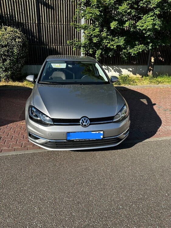 VW Golf 76.200 km 24.100 € Mannheim 68159