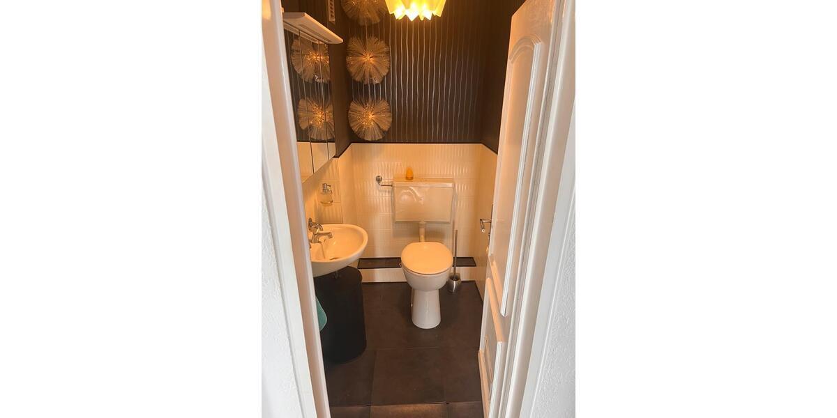 Etagenwohnung Frankenthal (Pfalz) - 3 Zimmer, 126 m&sup2;, 229.000&euro; | Angebot:27077855