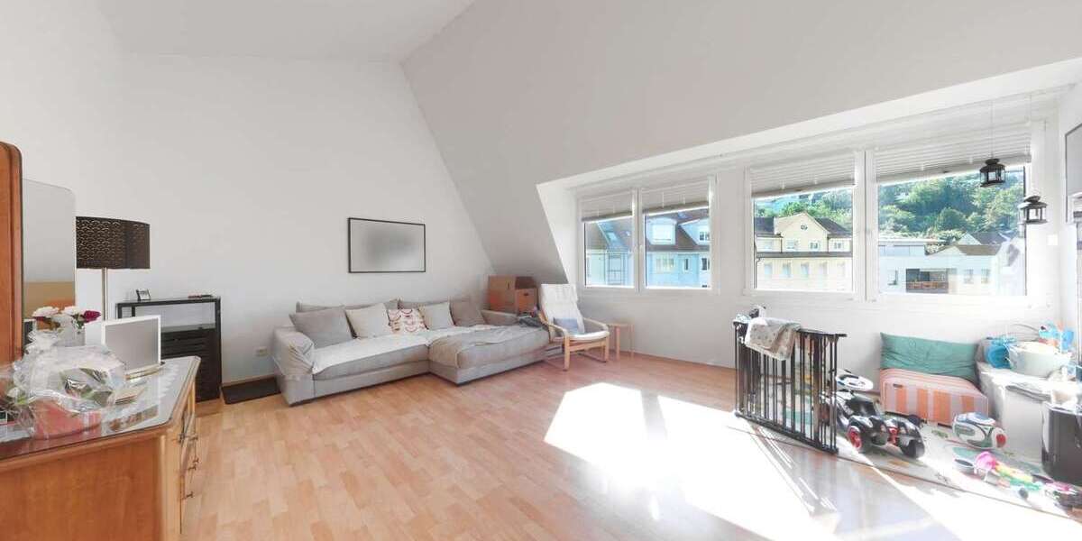 Etagenwohnung Eberbach - 3 Zimmer, 103 m&sup2;, 770&euro; | Angebot:27126970
