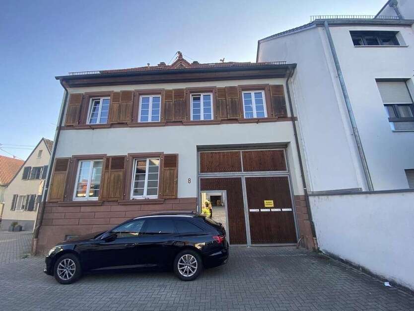 Haus zum Mieten in Ludwigshafen am Rhein 1.600 € 160 m² 5 zimmer