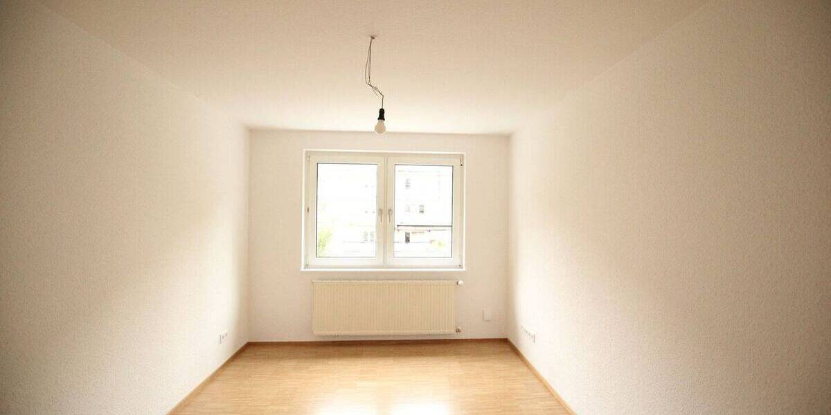 Etagenwohnung Mannheim Oststadt - 3 Zimmer, 81 m&sup2;, 1.250&euro; | Angebot:26817142