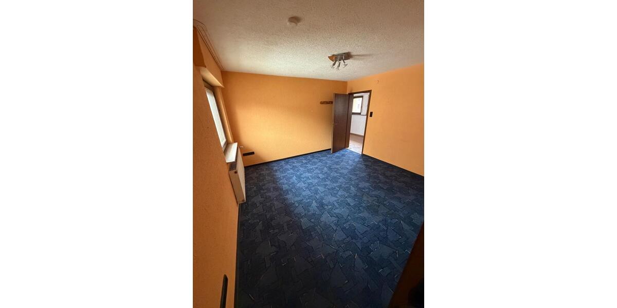 Mehrfamilienhaus, Wohnhaus Sinsheim - 8 Zimmer, 166 m&sup2;, 350.000&euro; | Angebot:27146210