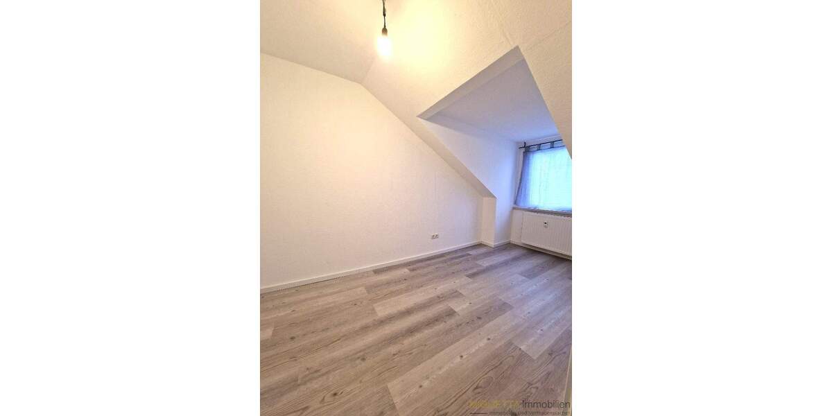 Voll vermietetes Apartmenthaus mit kleiner Gewerbeeinheit - Mehrfamilienhaus, Wohnhaus Ludwigshafen am Rhein Friesenheim/Nord | Angebot:26086592