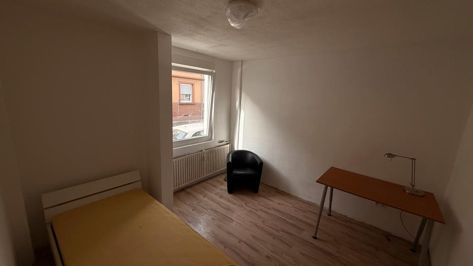 Etagenwohnung Ludwigshafen am Rhein Ludwigshafen-Hemshof - 3 Zimmer, 65 m&sup2;, 480&euro; | Angebot:25610275
