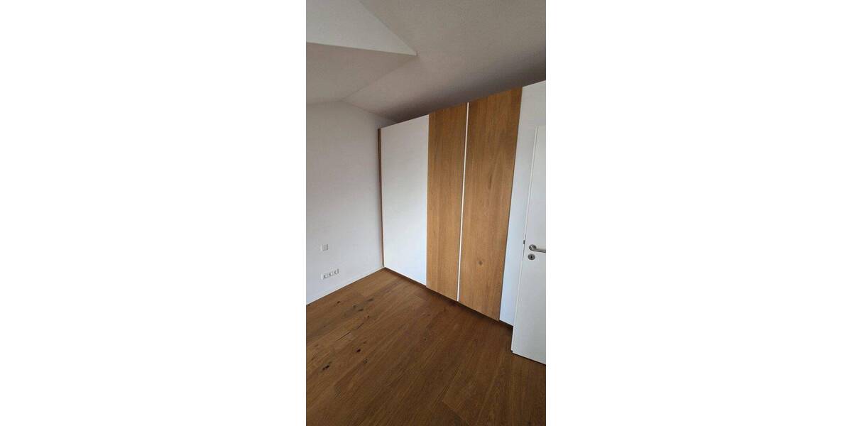 Etagenwohnung Heidelberg Rohrbach - 6 Zimmer, 145 m&sup2;, 2.950&euro; | Angebot:26926619