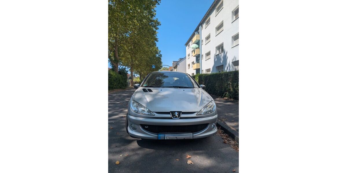 Peugeot 206 155.000 km 1.100 &euro; Mannheim 68161