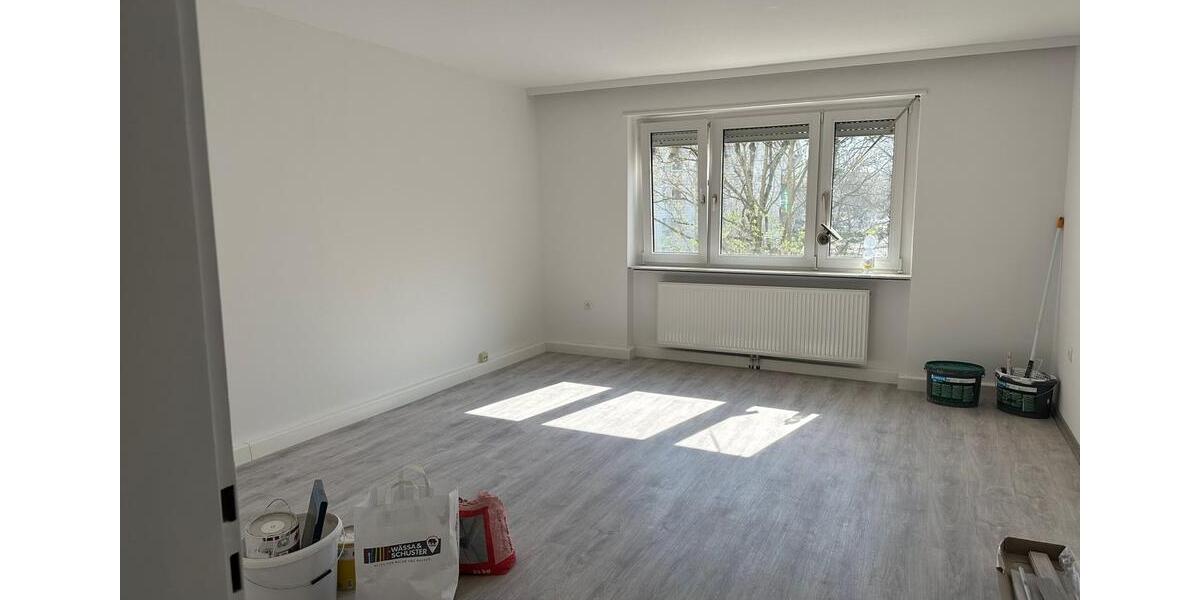 Etagenwohnung Ludwigshafen am Rhein Ludwigshafen-Hemshof - 3 Zimmer, 96 m&sup2;, 1.800&euro; | Angebot:25876504