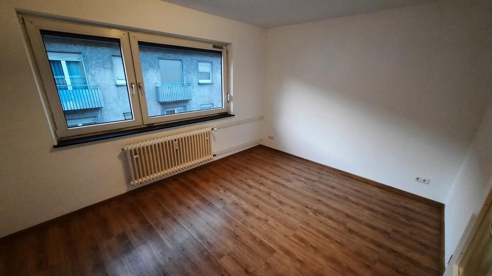 Etagenwohnung Mannheim Herzogenried - 2 Zimmer, 33 m&sup2;, 420&euro; | Angebot:26626722