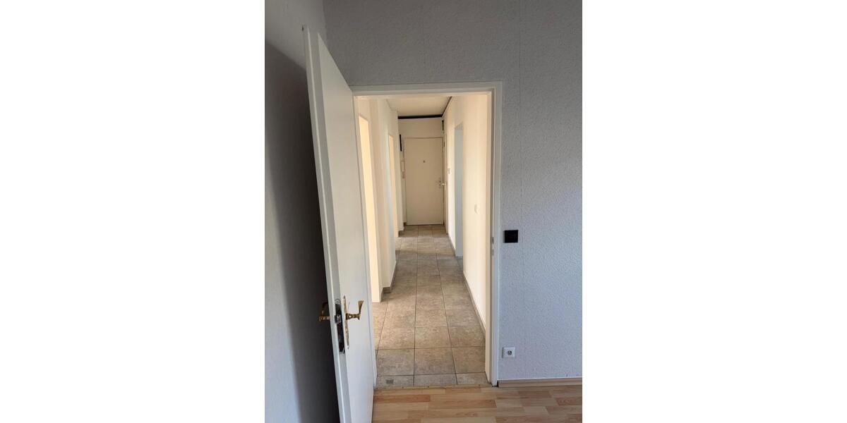 Dachgeschoßwohnung Mannheim Rheinau - 3 Zimmer, 70 m&sup2;, 900&euro; | Angebot:26404860