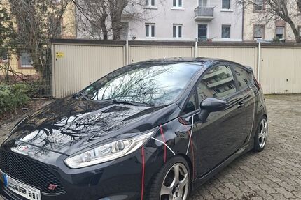 Ford Fiesta 140.400 km 11.499 &euro; Mannheim 68167