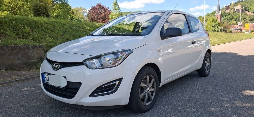 i20