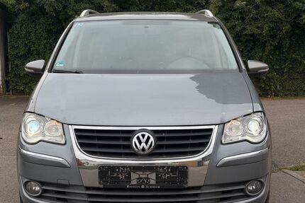 VW Touran 198.000 km 1.299 &euro; Wiesloch 69168