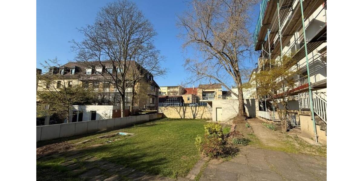 Etagenwohnung Frankenthal (Pfalz) - 5 Zimmer, 167 m&sup2;, 1.825&euro; | Angebot:26192352