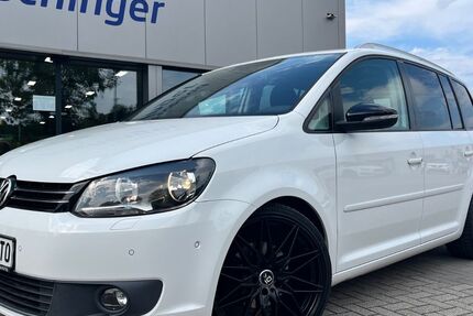 VW Touran 196.500 km 5.990 &euro; Sinsheim 74889