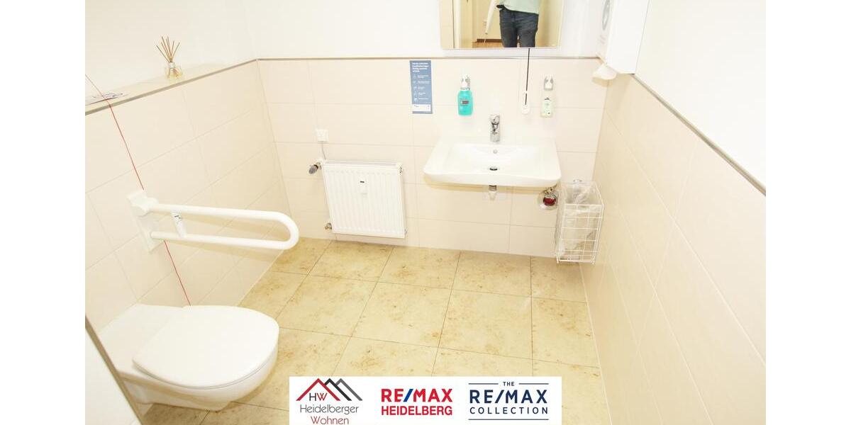 Attraktive Büro- Praxisfläche, 150m² Gewerbefläche, inkl. 5 Stellplätzen in sehr guter Lage von Wiesloch zu vermieten zimmer