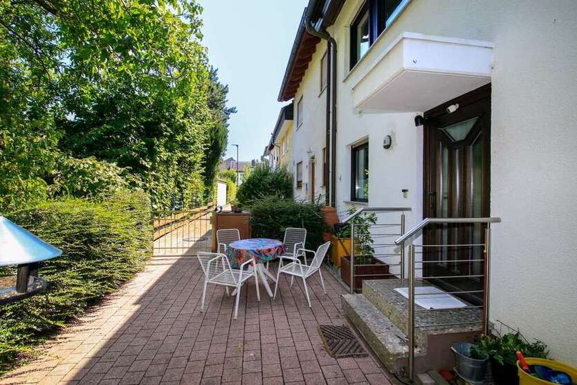 Haus zum Kaufen in Altrip 420.000 € 147 m²