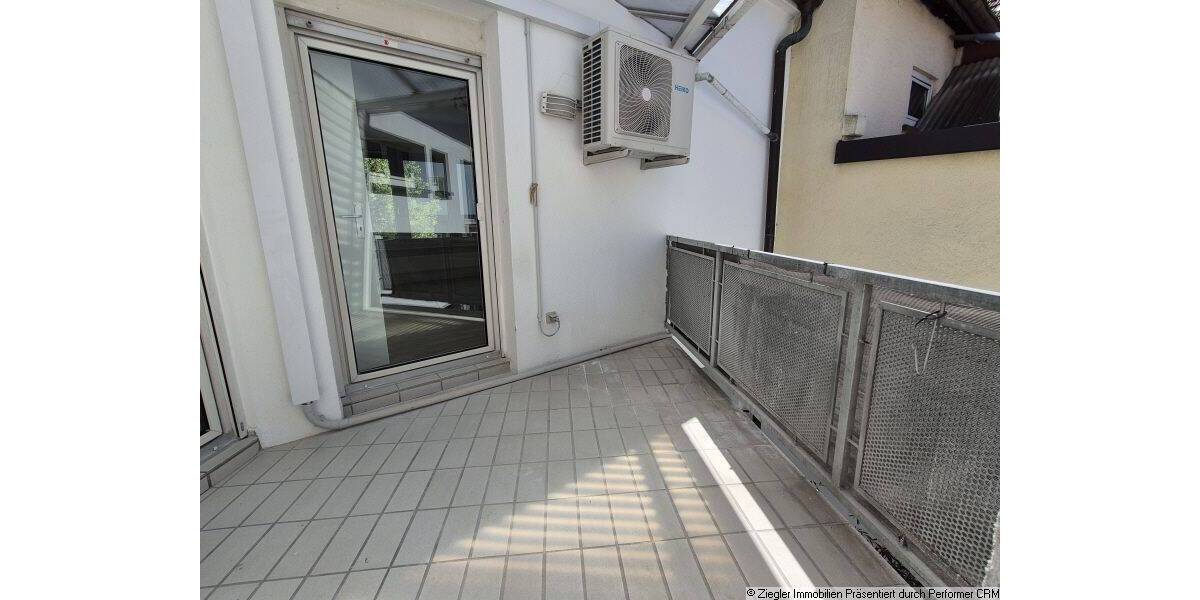 Etagenwohnung Sandhausen - 6 Zimmer, 148 m&sup2;, 1.850&euro; | Angebot:26833552