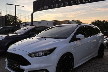 Ford Focus 41.000 km 16.700 € Heidelberg 69115