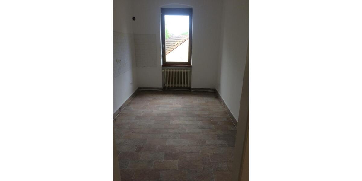 Etagenwohnung Edingen-Neckarhausen Neu-Edingen - 4 Zimmer, 110 m&sup2;, 1.400&euro; | Angebot:26373750