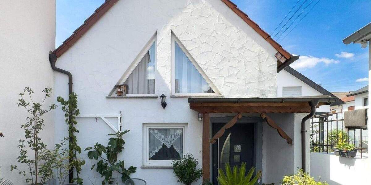 Mehrfamilienhaus, Wohnhaus Sandhausen - 8 Zimmer, 184 m&sup2;, 549.000&euro; | Angebot:25682639