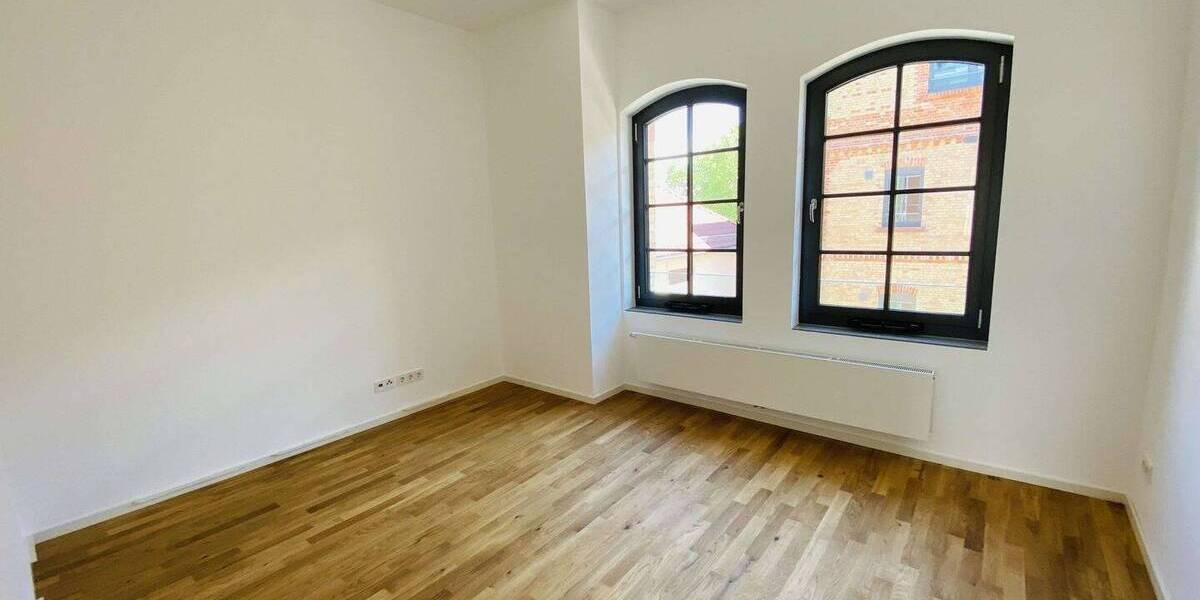 Elegante & moderne 4 ZKB-Wohnung, teilklimatisiert mit Einbauküche, nähe MMT Campus & UMM 4 zimmer