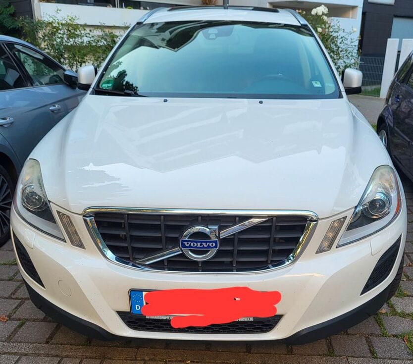 Volvo XC60 165.000 km 13.800 € Ludwigshafen 67059