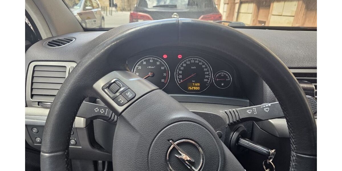 Opel Signum 153.000 km 2.350 &euro; Ludwigshafen 67063