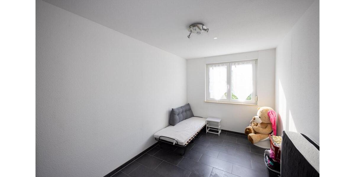 Einfamilienhaus Schwetzingen - 5 Zimmer, 162 m&sup2;, 2.500&euro; | Angebot:25147944