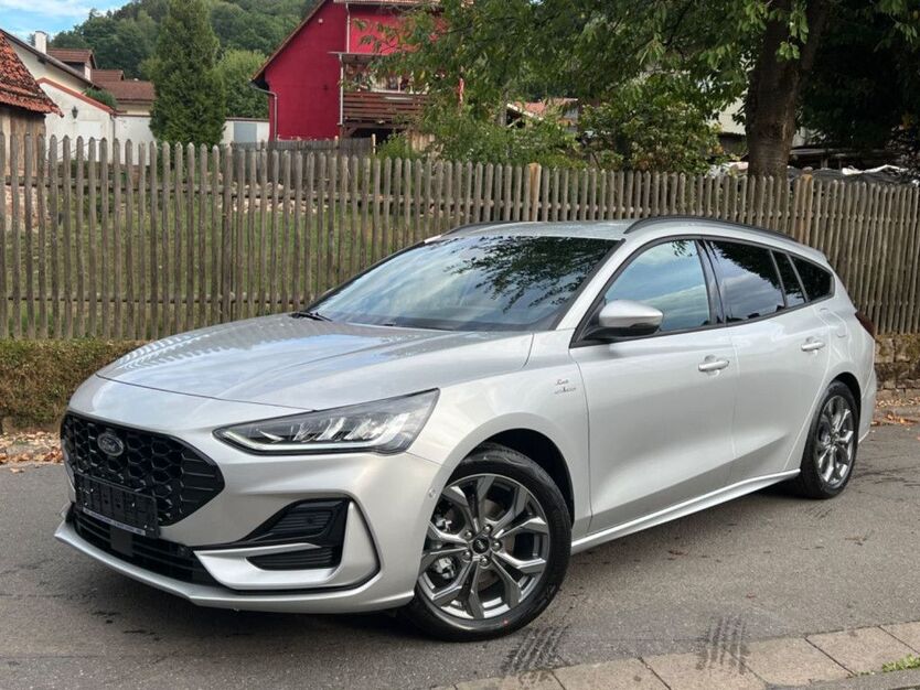 Ford Focus 5.500 km 23.100 € Wald-Michelbach 69483