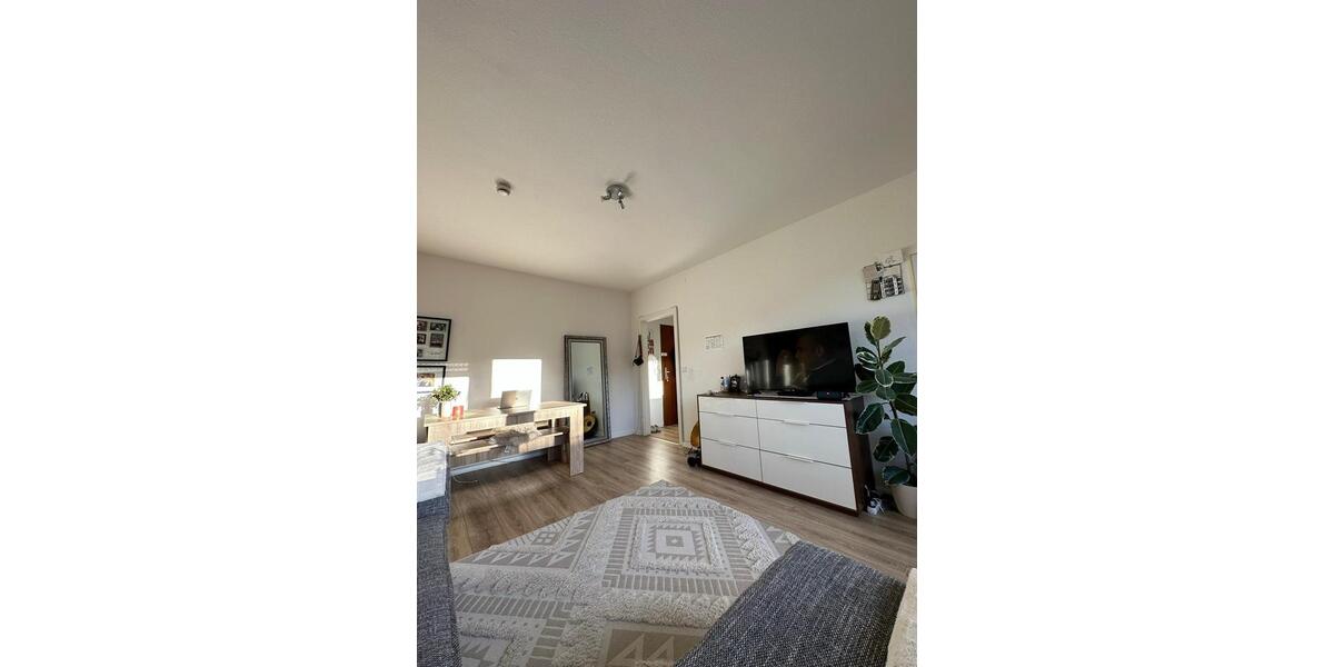 Gepflegte 2 ZKB Wohnung mit Balkon in zentraler Lage 2 zimmer