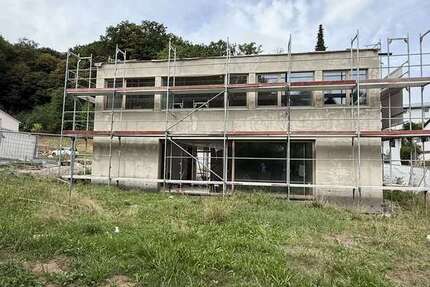 Haus Mörlenbach - 3 Zimmer, 131 m&sup2;, 1.950&euro; | Angebot:27322378