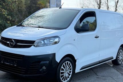 Opel Vivaro 131.000 km 8.900 &euro; Ittlingen 74930