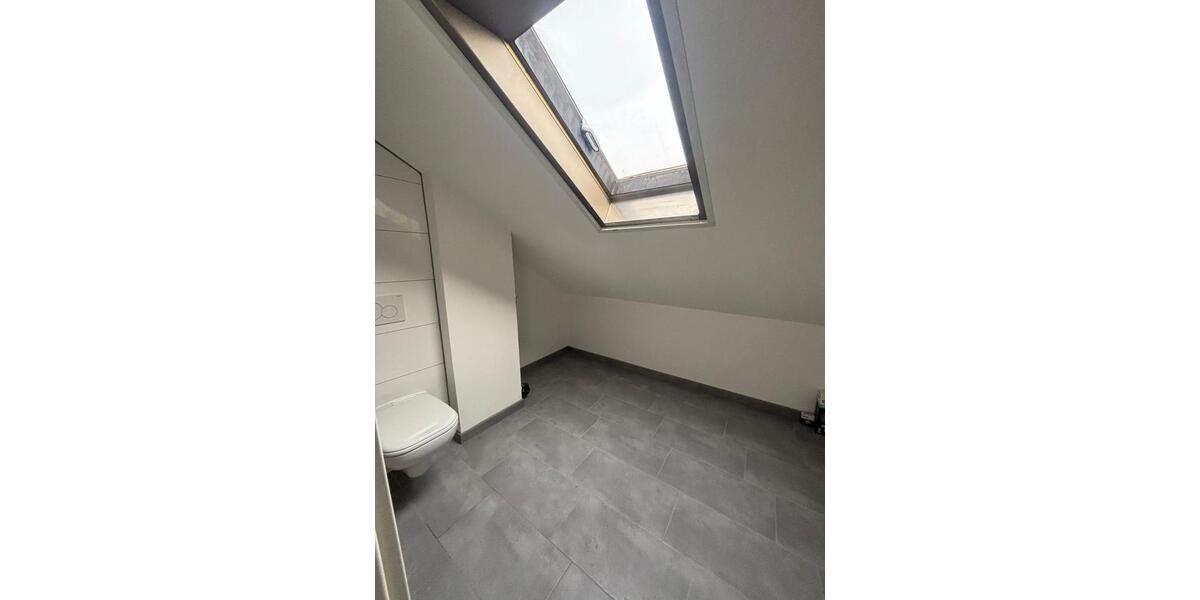 Dachgeschoßwohnung Mannheim Fahrlach - 2 Zimmer, 78 m&sup2;, 1.095&euro; | Angebot:25430697