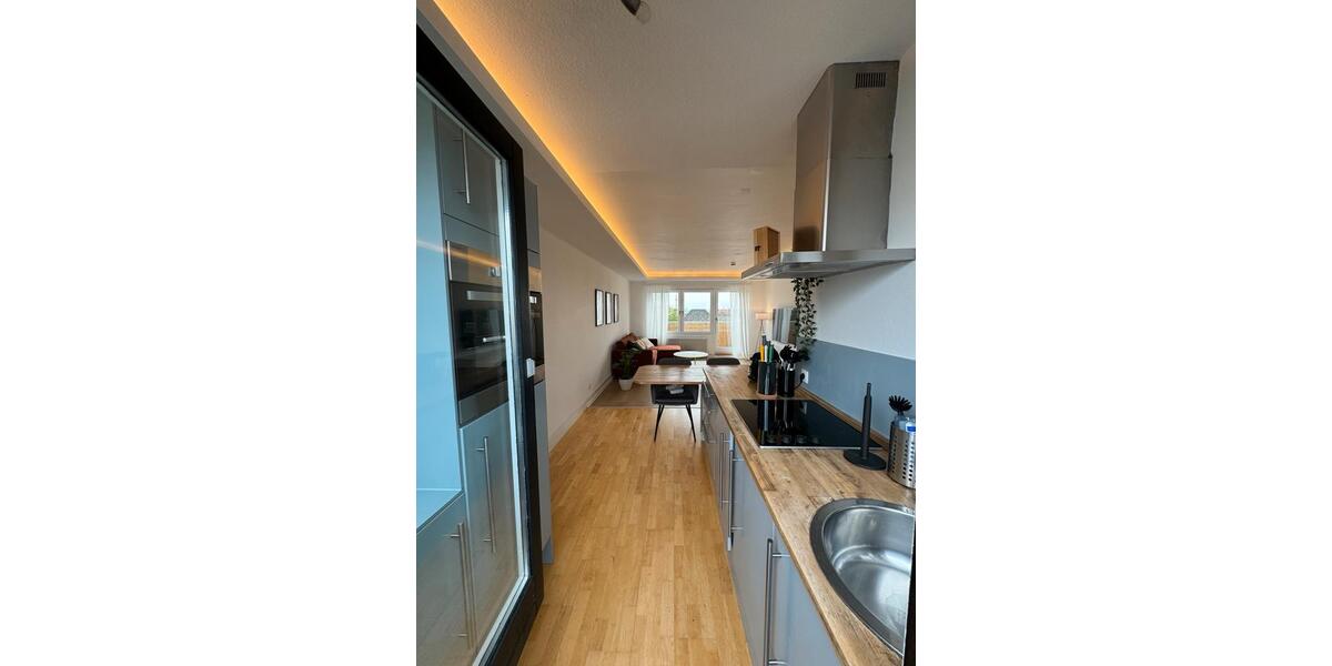 Dachgeschoßwohnung Ludwigshafen am Rhein - 2.5 Zimmer, 50 m&sup2;, 1.000&euro; | Angebot:26321144