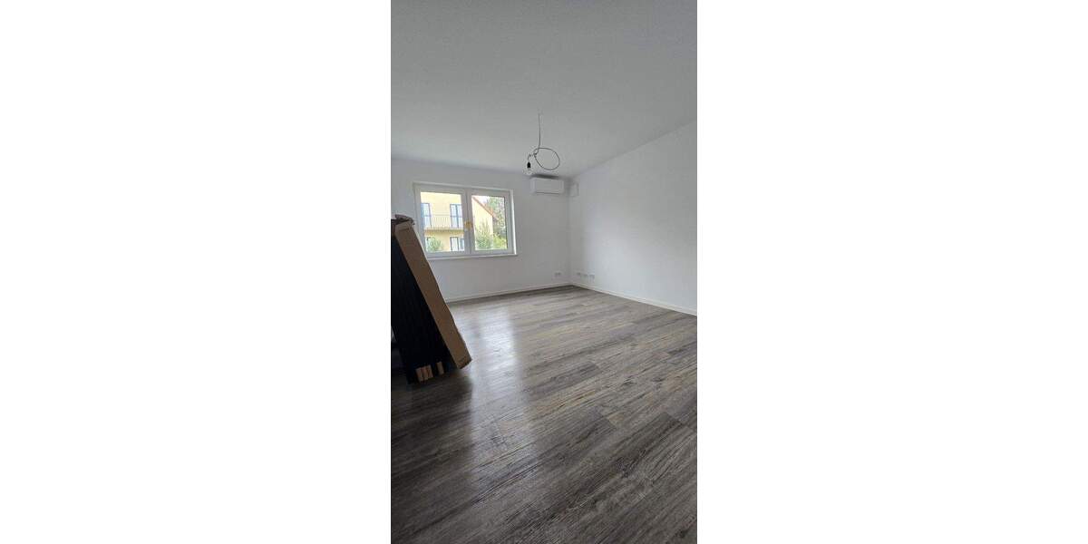 Doppelhaushälfte Römerberg Berghausen - 3 Zimmer, 80 m&sup2;, 1.600&euro; | Angebot:25654186