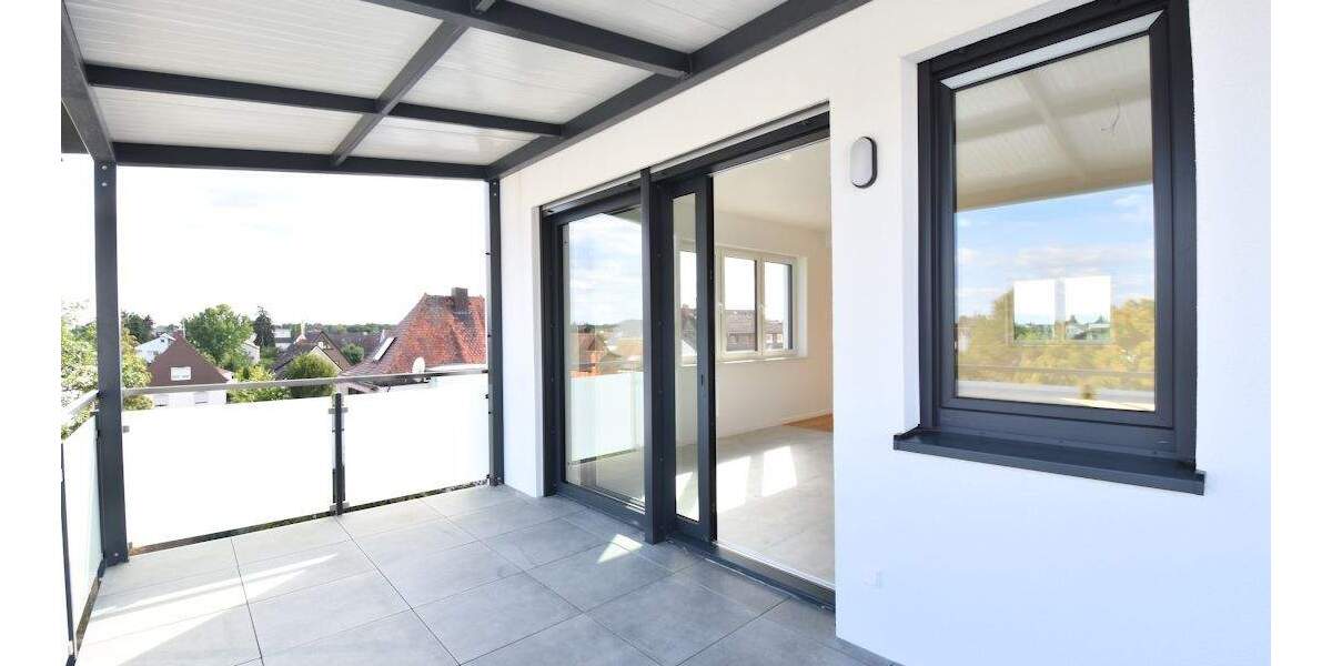 Sonnige Dachgeschoss-Wohnung mit Aufzug und großem Balkon 3 zimmer