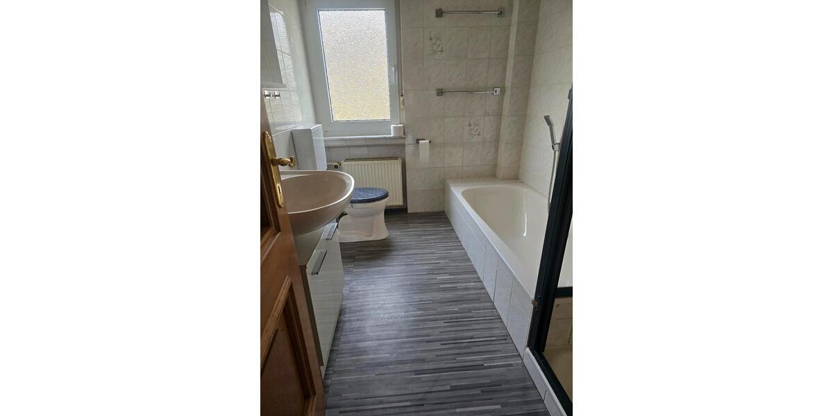 Etagenwohnung Heiligkreuzsteinach - 4 Zimmer, 450&euro; | Angebot:23426168