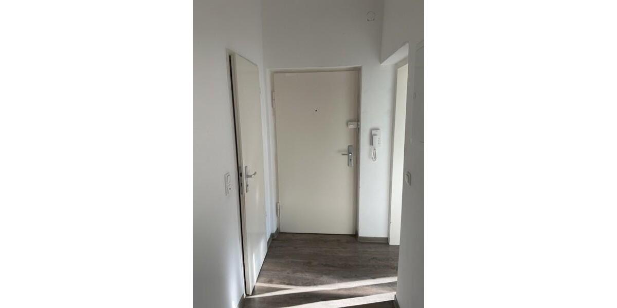 Etagenwohnung Ludwigshafen am Rhein Ludwigshafen-Hemshof - 2 Zimmer, 61 m&sup2;, 601&euro; | Angebot:25538015