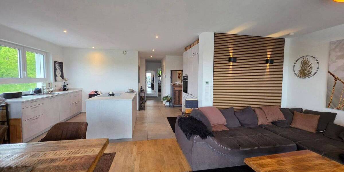 Etagenwohnung Sinsheim Rohrbach - 4 Zimmer, 108 m&sup2;, 1.360&euro; | Angebot:26730489